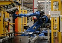 Chip đầu tiên của Việt Nam được ứng dụng làm đèn giao thông SG8V1 được đưa vào làm đèn giao thông, hệ thống đèn đường… thay thế dần chip Trung Quốc.