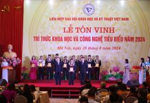 LỄ TÔN VINH TRÍ THỨC KHOA HỌC VÀ CÔNG NGHỆ TIÊU BIỂU NĂM 2024